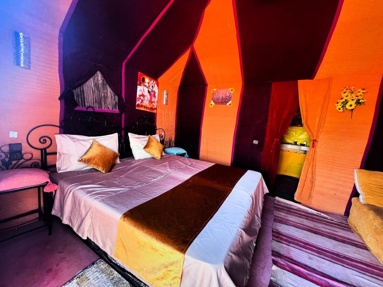Desert Camp Camel & Sandboarding Merzouga Exterior photo