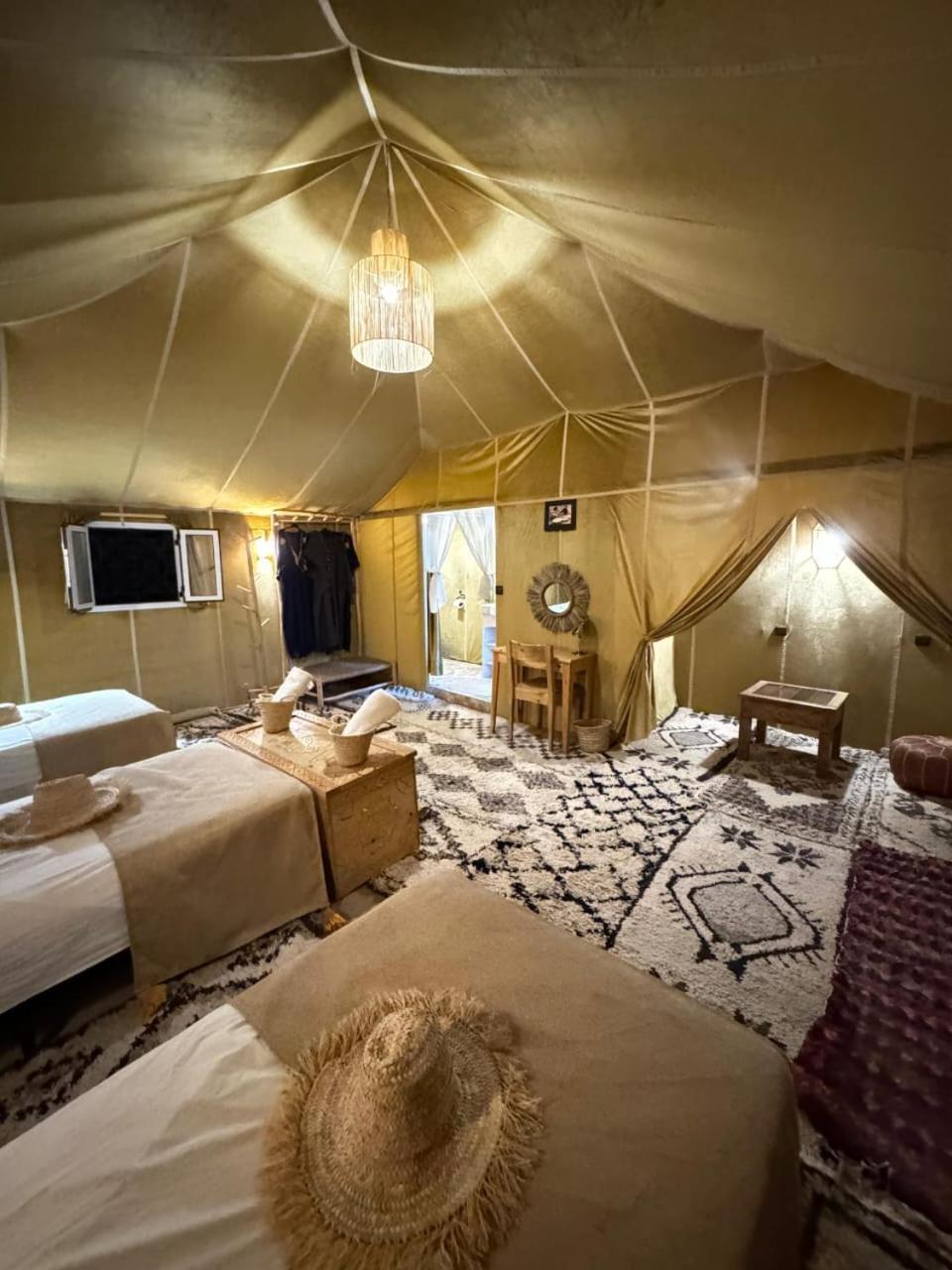 Desert Camp Camel & Sandboarding Merzouga Exterior photo